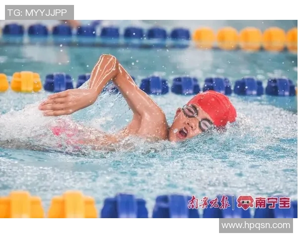 游泳运动员奋勇拼搏的背后：从训练到比赛的心路历程与挑战